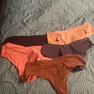 VS thong string panties like new